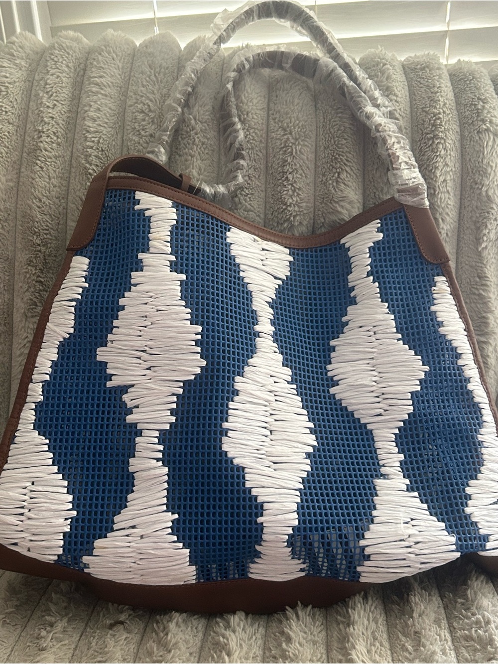 Henri Bendel Belport Woven Beach Tote Blue White Mesh Leather Rare Retired